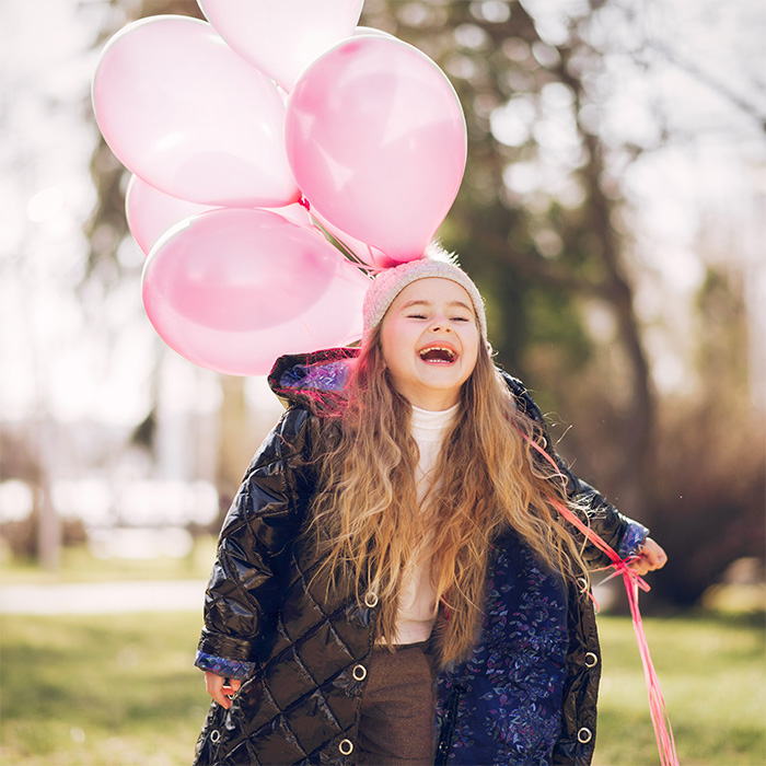 Мы уже говорили, что «Тафета» лёгкая, прочная и экологичная подкладочная ткань